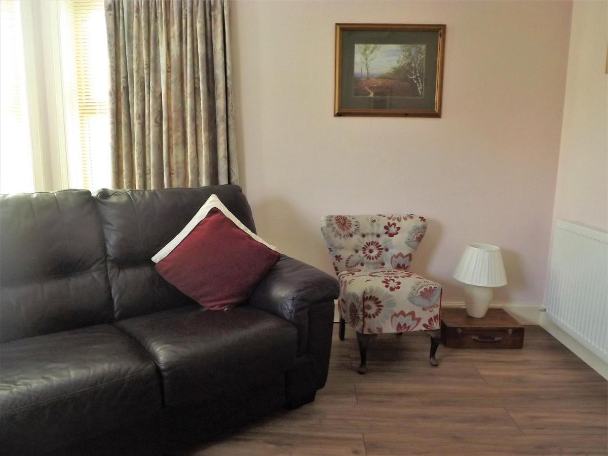 Bed and Breakfast Sydney House Кромарти Экстерьер фото